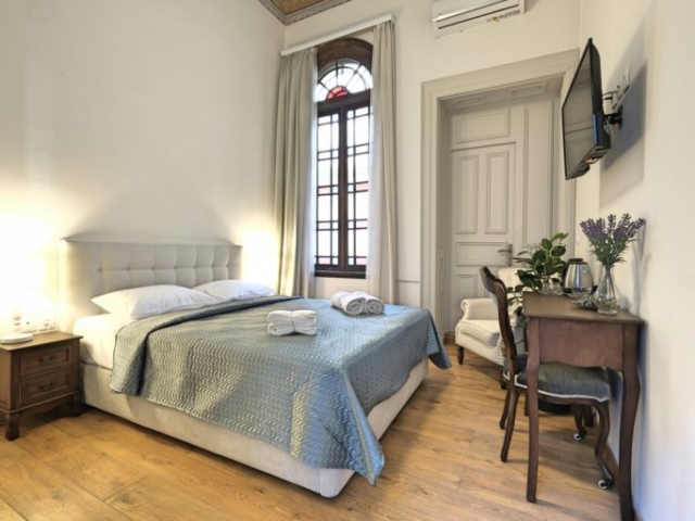 Standard Double Room with Double Bed & Painted Ceiling 1 - Agora Residence - Hotel in Chios